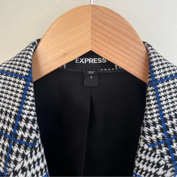 Express Houndstooth One Button Blazer - Picture 2 of 6